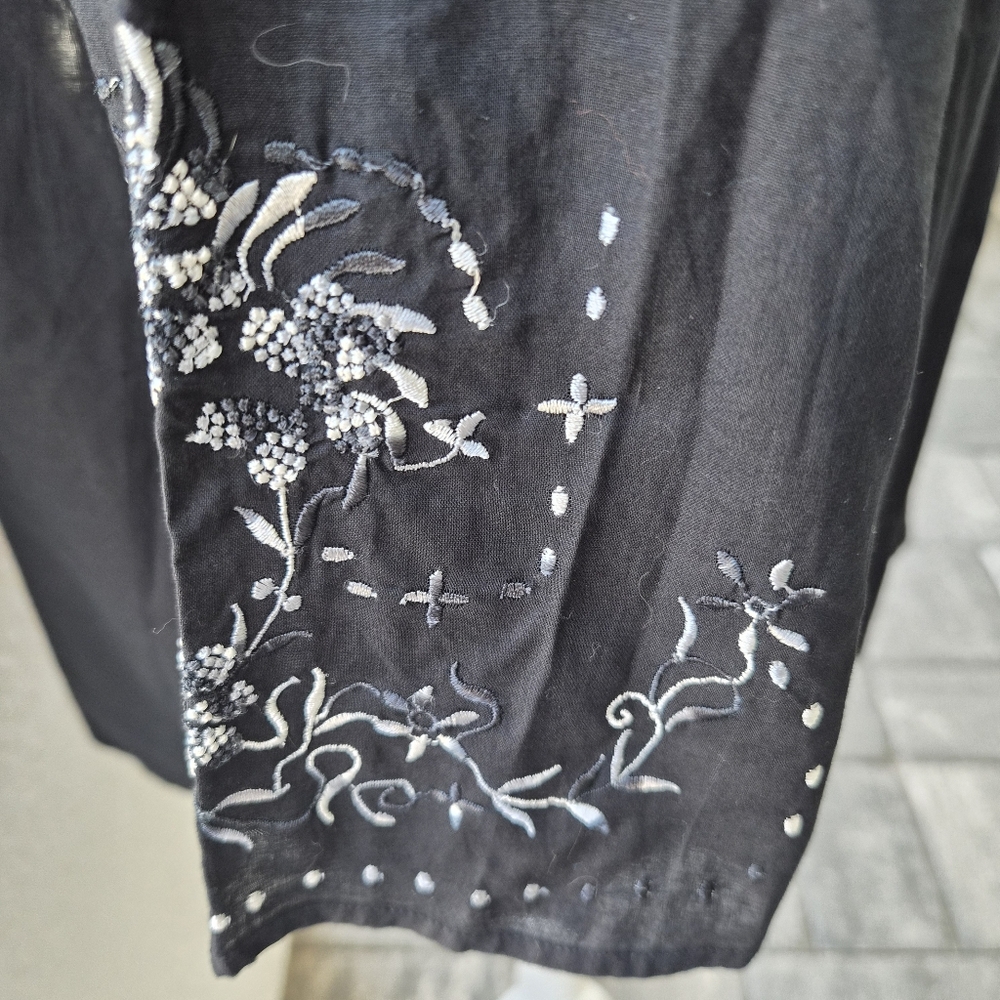 Avenue Plus Black Cotton Button Front  Embroidered Boho Top 18-20 Lightweight - Picture 3 of 7
